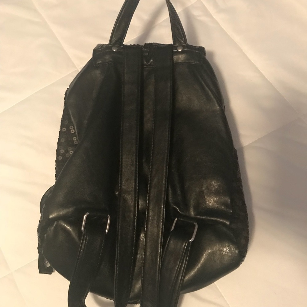 Mini black sequin backpack - Picture 3 of 3